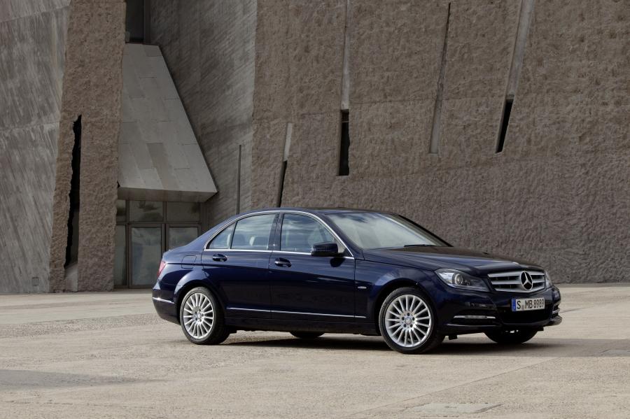  Mercedes-Benz C-Class 2011 года  (фото 19 из 23)